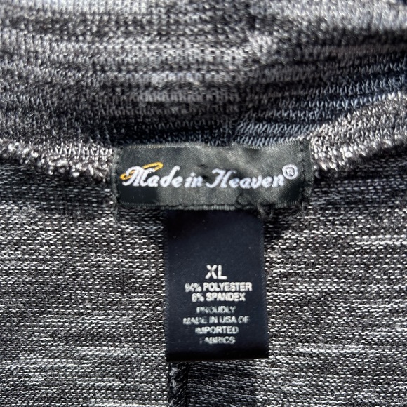 Made in Heaven women’s sweater blouse. Gray, size XL w/ pockets! - Picture 2 of 5